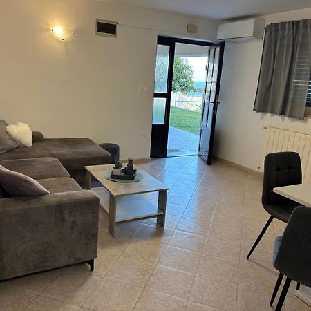 Apartments Vilma Lovran Exterior photo