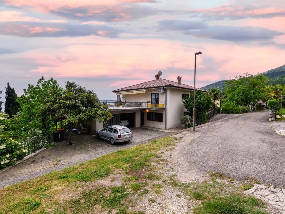 Apartments Vilma Lovran Exterior photo